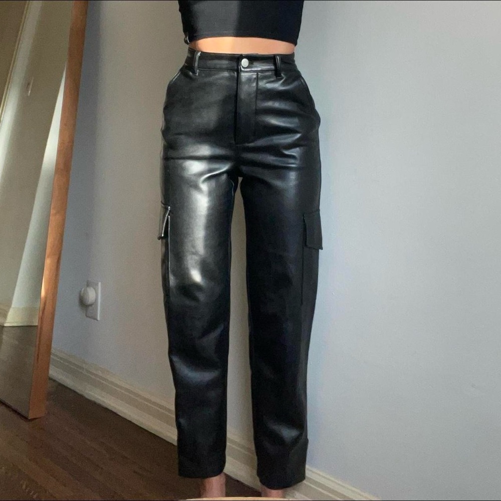 ARITZIA Cargo leather Pants